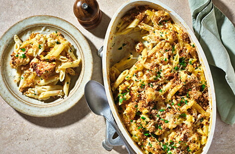 Is there anything more comforting and satisfying than a pasta bake? How about making it a cauliflower cheese pasta bake? Roasting the cauliflower brings out its natural sweetness, which works wonderfully with the creamy cheese sauce. This is an epic family dinner that's so simple to make.