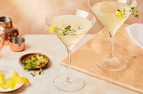 Add sweet, citrus and floral notes to gin and you have the perfect cocktail for spring that will see you into summer. Garnish with thyme and lemon zest and enjoy on warm evenings.