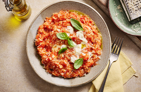 Have your meal ready and on the table in minutes with these quick and easy microwave recipes.