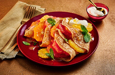 Part of the citrus family, red grapefruit is a tangy treat for the tastebuds, with a deep pink flesh and sweeter flavour than other grapefruit varieties. It provides a welcome zingy note to sweet recipes such as cakes and breakfast pots, as well as refreshing salads and drinks. Get stuck in with our red grapefruit recipes!