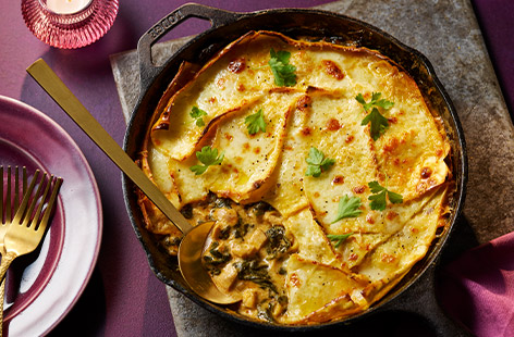 Brightly coloured, packed with nutrients and bursting with flavour, spinach features in so many dishes, you'll likely never run out of delicious spinach recipes to try. It's great raw and cooked, in salads and stews - even in smoothies and juices.