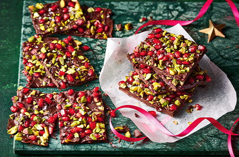When juicy pomegranates are in season you have to make this jewel-bright chocolate bark. With only 4 ingredients, it's great for edible gifting or snacking over the festive period.