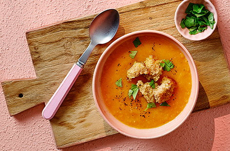 This carrot and coriander soup recipe is ready in just 30 minutes and it tastes great! Try making this veggie dish for your kids' lunches.