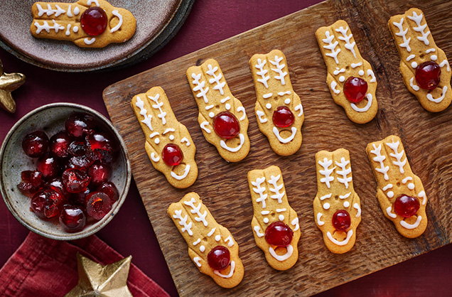 DIY reindeer biscuits
