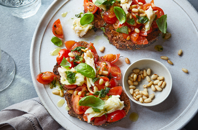 Smoked Caprese bruschetta recipe