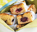 Apple and blackberry traybake | Tesco Real Food