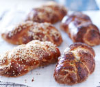 Kosher baby challah rolls | Tesco Real Food