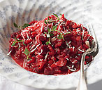 Beetroot risotto with thyme and Parmesan | Tesco Real Food