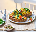 Spinach Scrambled Eggs With Feta Recipe | Tesco Real Food