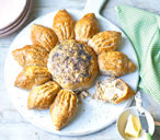 Tear and share flower bread | Tesco Real Food