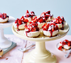 Eton Mess Cheesecakes | Cake Recipes | Tesco Real Food