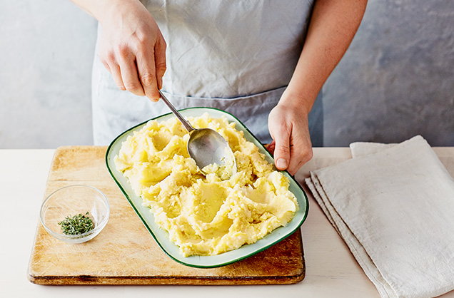 Finish the topping