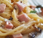 Spaghetti carbonara with roast ham | Tesco Real Food
