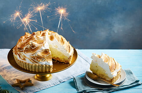 Try out our modern twist on the iconic dessert of banoffee pie: it's light, it's airy, and it's totally irresistable. What are you waiting for?
