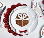 Gingerbread present box with bow | Tesco Real Food