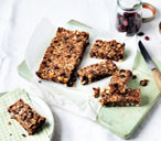 Fruity granola bar | Tesco Real Food